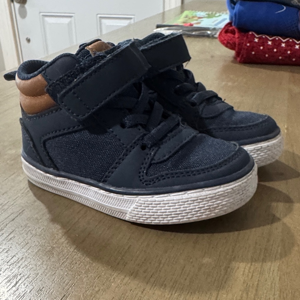 The Children's Place Navy and Tan Kids Sneakers